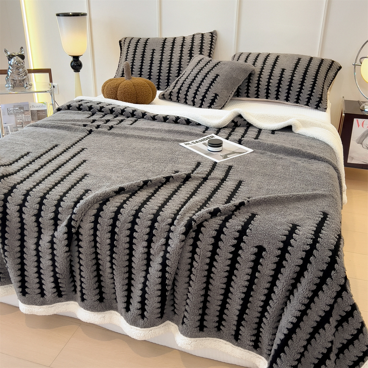 91家纺网 家纺一手货源 找家纺 亚龙工厂店 2025新款云杉绒加厚保暖多功能毛毯毯子 杉影毯 深灰