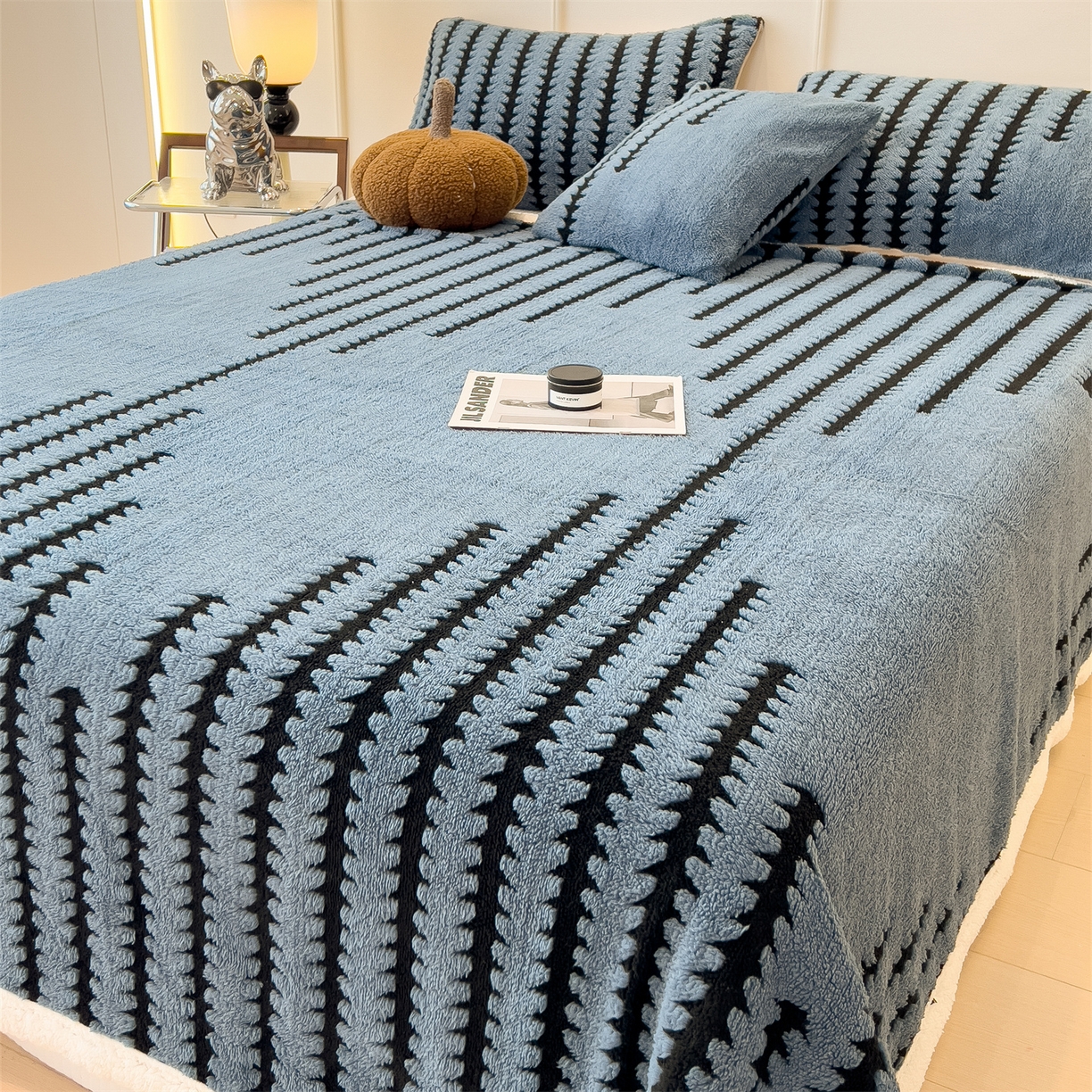 91家纺网 家纺一手货源 找家纺 亚龙工厂店 2025新款云杉绒加厚保暖多功能毛毯毯子 杉影毯 蓝