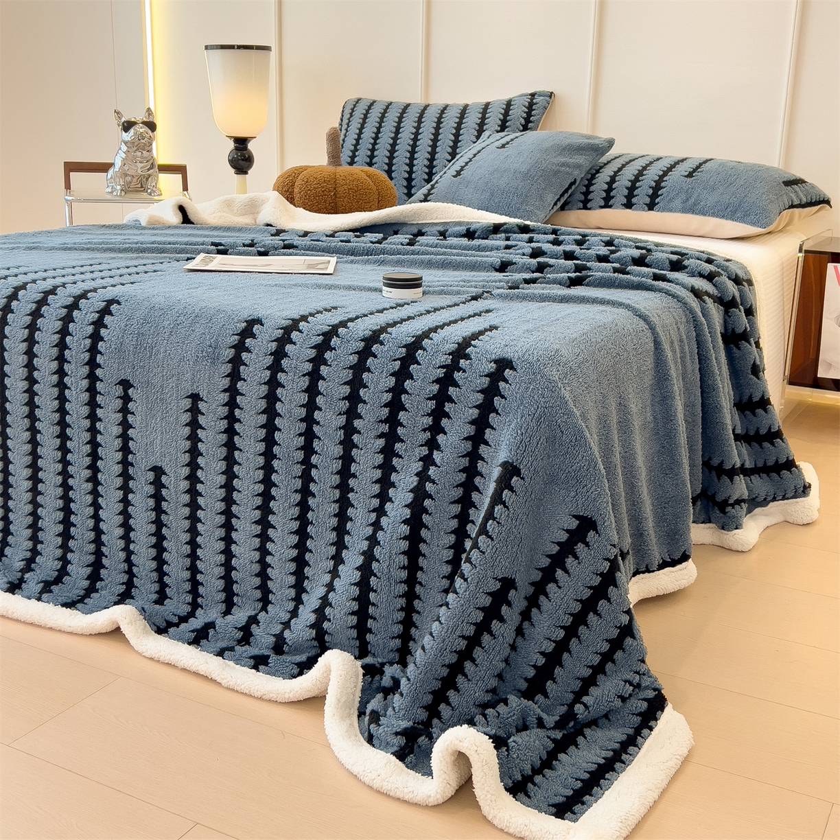 91家纺网 家纺一手货源 找家纺 亚龙工厂店 2025新款云杉绒加厚保暖多功能毛毯毯子 杉影毯 蓝