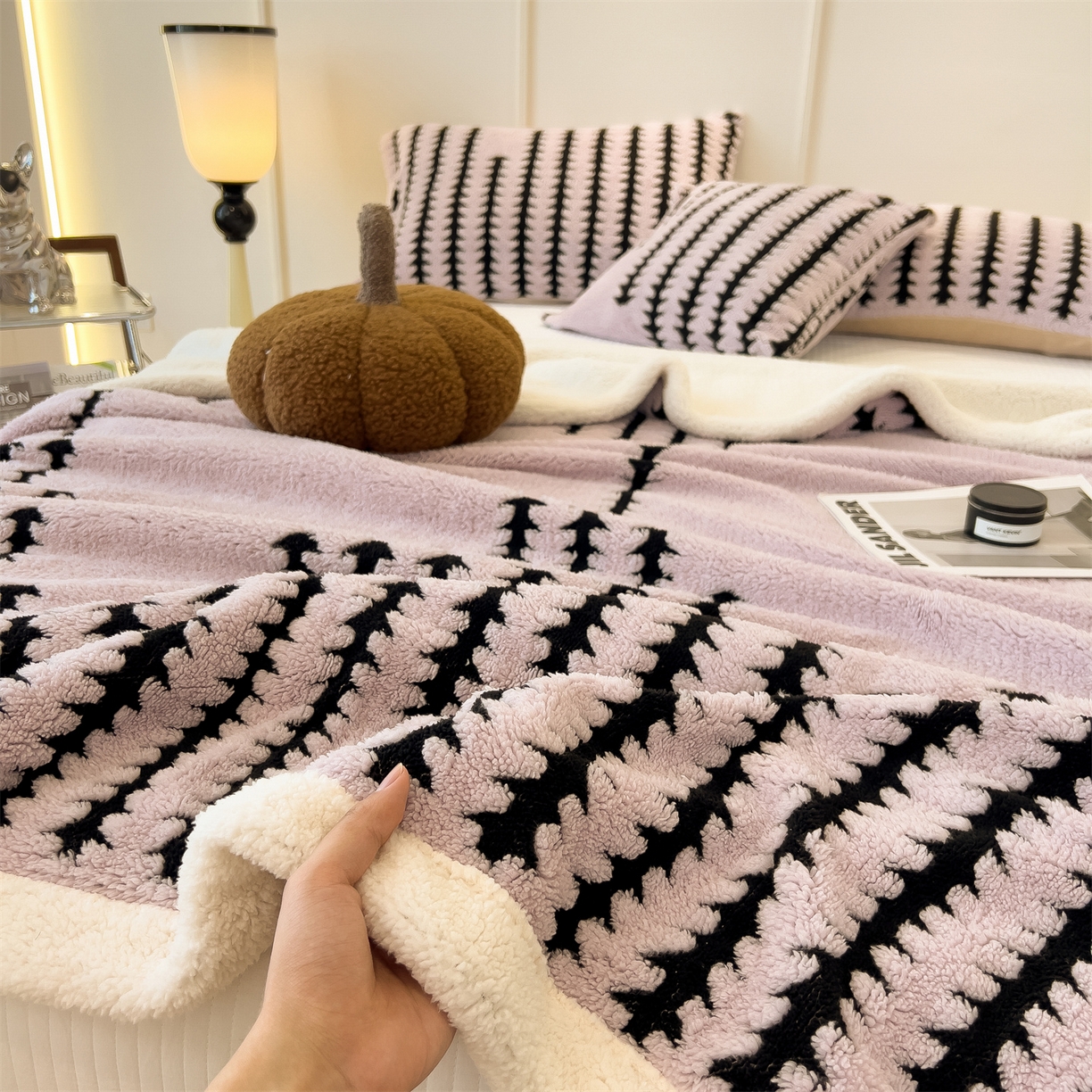 91家纺网 家纺一手货源 找家纺 （总）亚龙工厂店 2025新款云杉绒加厚保暖多功能毛毯毯子