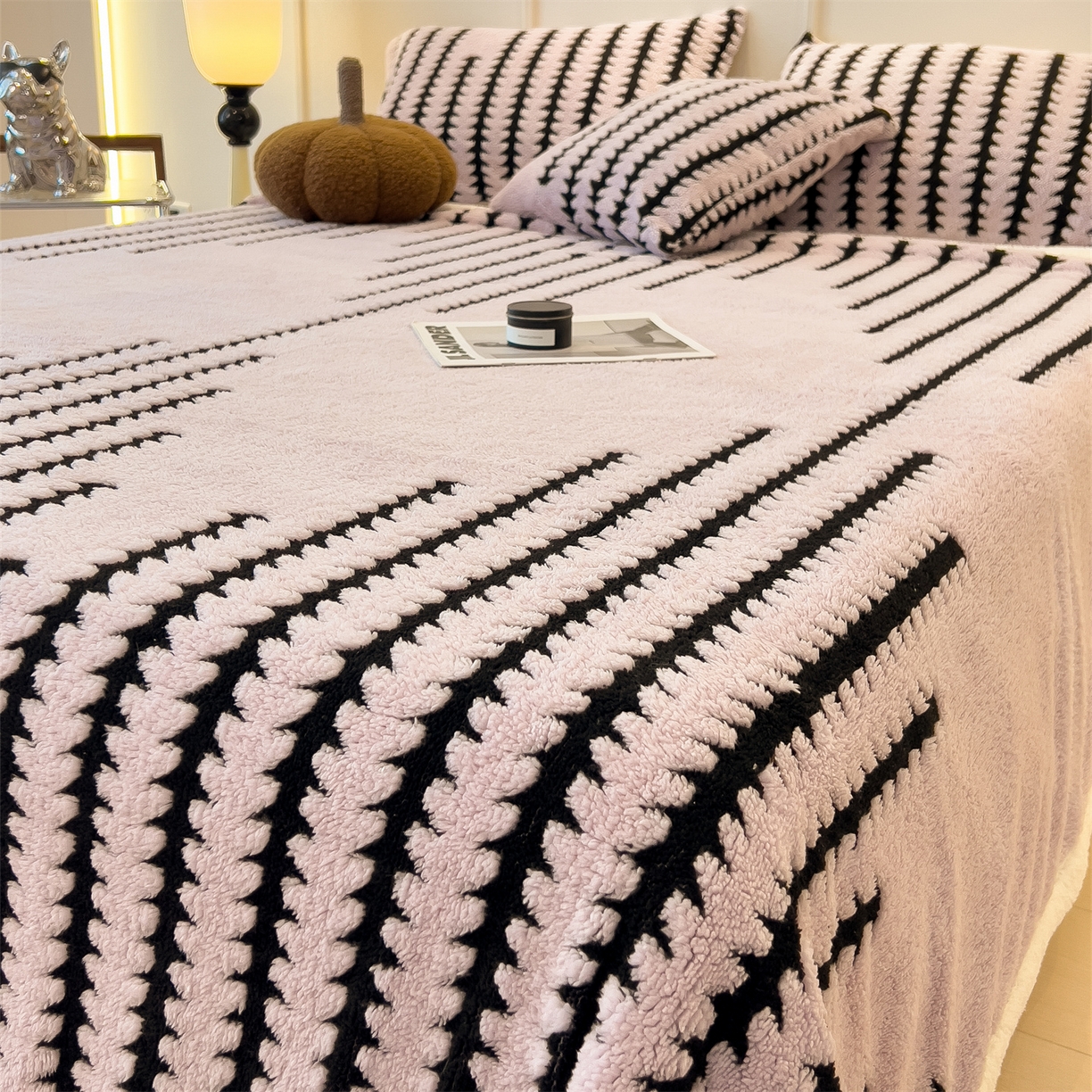 91家纺网 家纺一手货源 找家纺 （总）亚龙工厂店 2025新款云杉绒加厚保暖多功能毛毯毯子