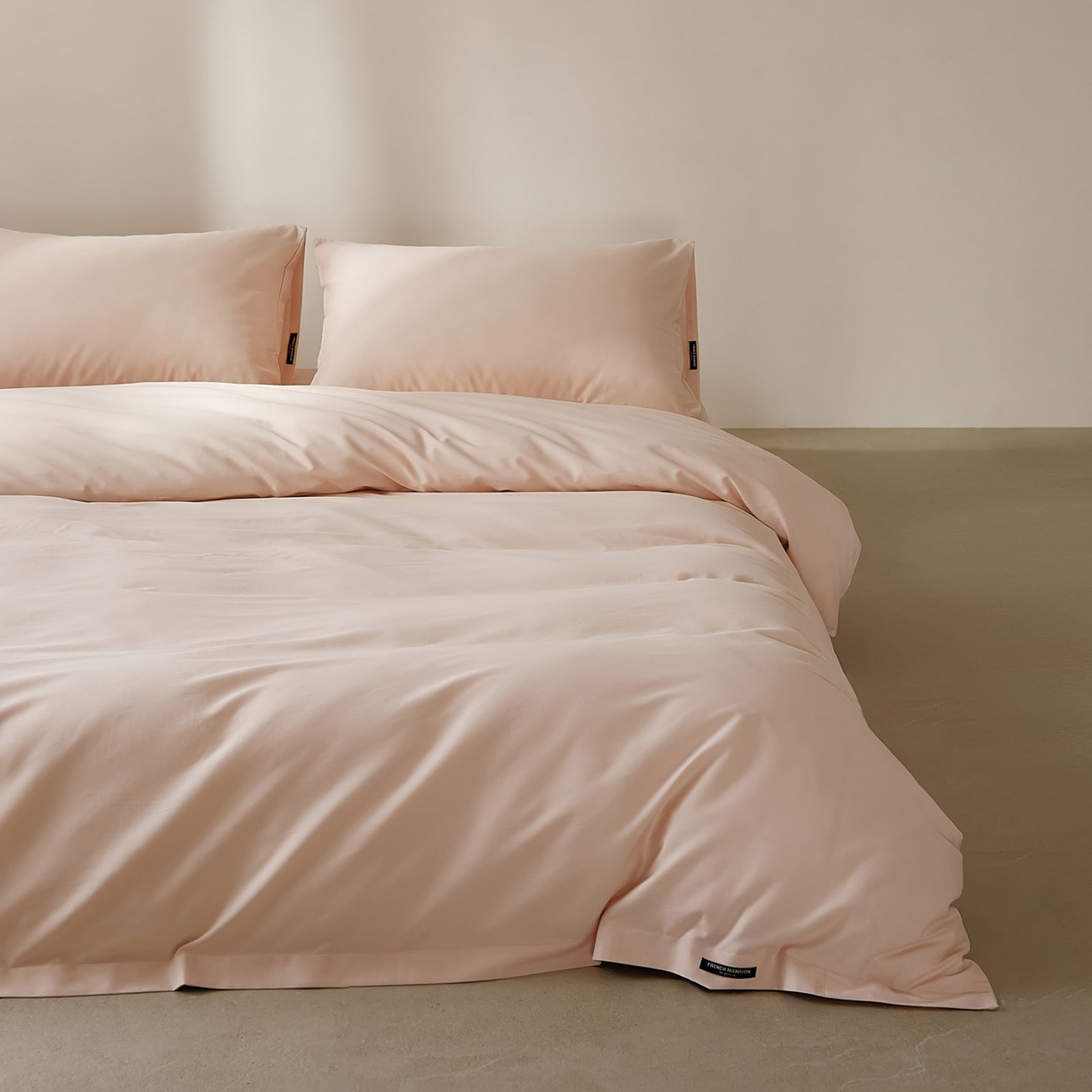 91家纺网 家纺一手货源 找家纺 EH家居 2025新款100S长绒棉小宽边磨毛四件套--云栖系列 肉桂粉