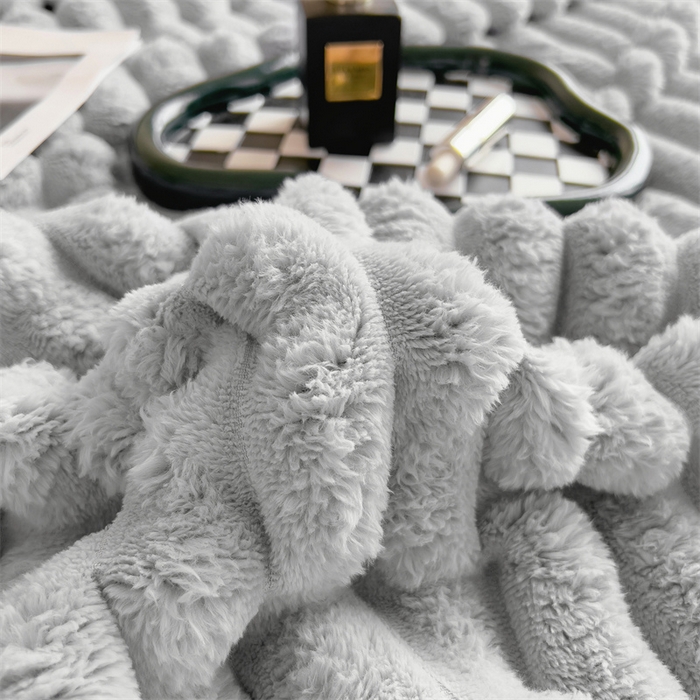 91家纺网 家纺一手货源 找家纺 亚龙工厂店 2025新款时尚活性抗静电兔绒毛毯毯子 兔毛银灰