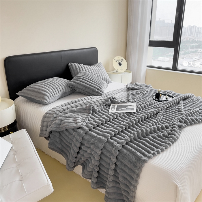 91家纺网 家纺一手货源 找家纺 亚龙工厂店 2025新款时尚活性抗静电兔绒毛毯毯子 兔毛银灰