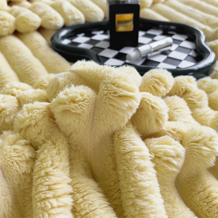 91家纺网 家纺一手货源 找家纺 亚龙工厂店 2025新款时尚活性抗静电兔绒毛毯毯子 兔毛奶黄