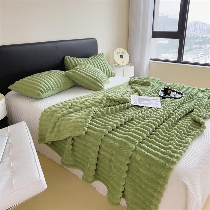 91家纺网 家纺一手货源 找家纺 亚龙工厂店 2025新款时尚活性抗静电兔绒毛毯毯子 兔毛果绿
