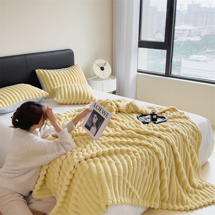 91家纺网 家纺一手货源 找家纺 亚龙工厂店 2025新款时尚活性抗静电兔绒毛毯毯子 兔毛奶黄