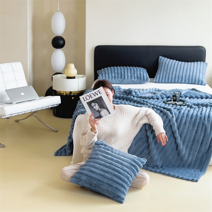 91家纺网 家纺一手货源 找家纺 亚龙工厂店 2025新款时尚活性抗静电兔绒毛毯毯子 兔毛蓝