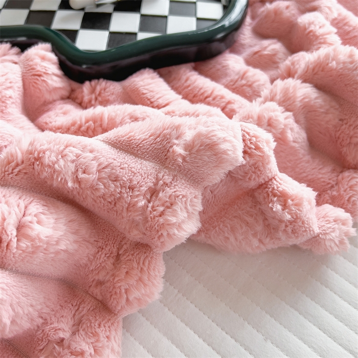 91家纺网 家纺一手货源 找家纺 亚龙工厂店 2025新款时尚活性抗静电兔绒毛毯毯子 兔毛粉