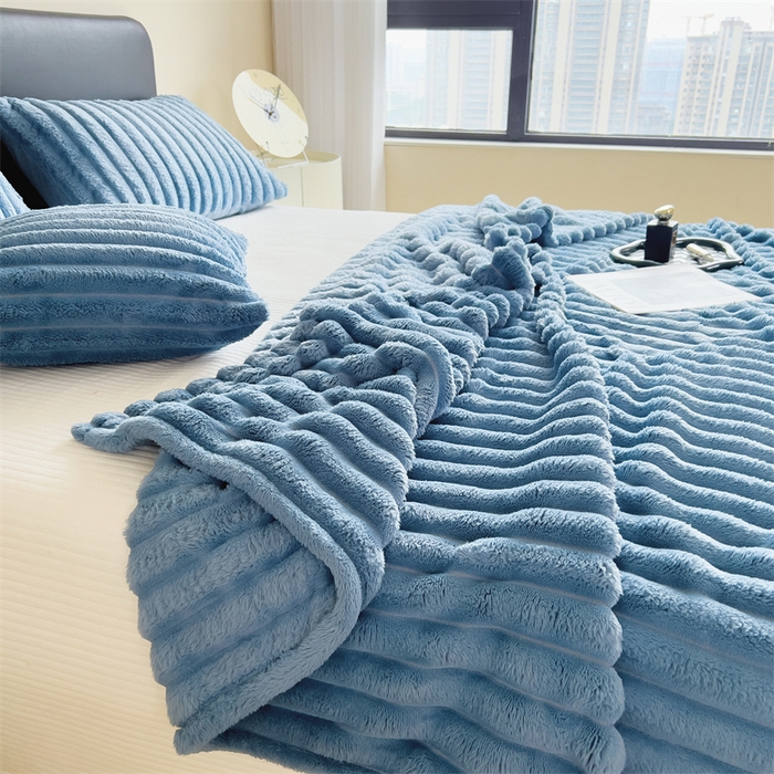 91家纺网 家纺一手货源 找家纺 亚龙工厂店 2025新款时尚活性抗静电兔绒毛毯毯子 兔毛蓝