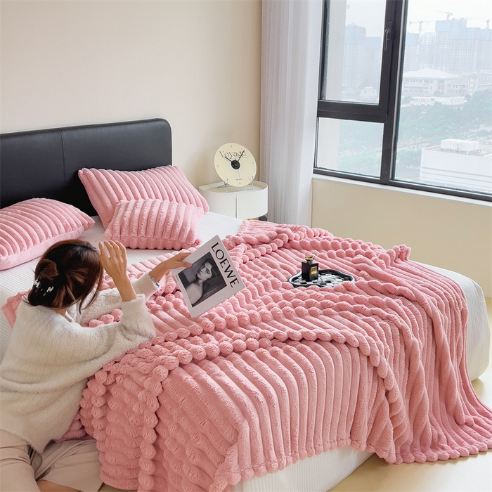 91家纺网 家纺一手货源 找家纺 亚龙工厂店 2025新款时尚活性抗静电兔绒毛毯毯子 兔毛粉