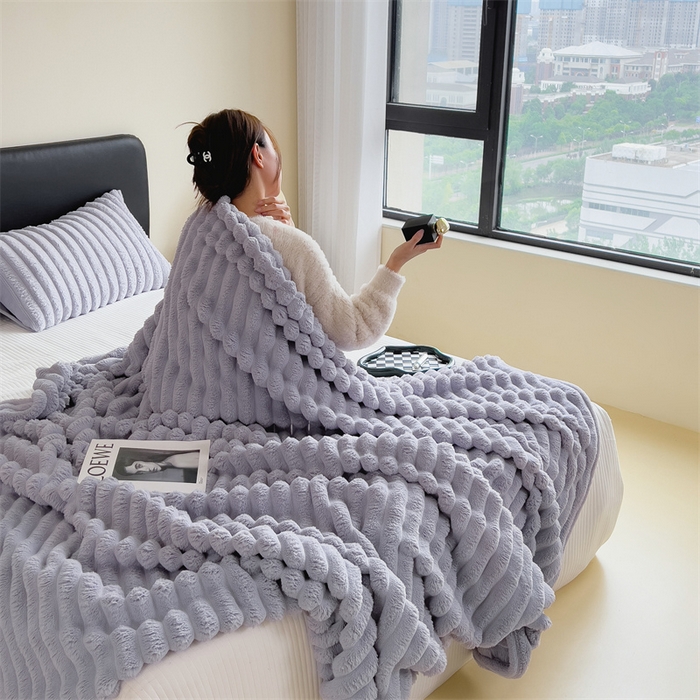 91家纺网 家纺一手货源 找家纺 亚龙工厂店 2025新款时尚活性抗静电兔绒毛毯毯子 兔毛紫