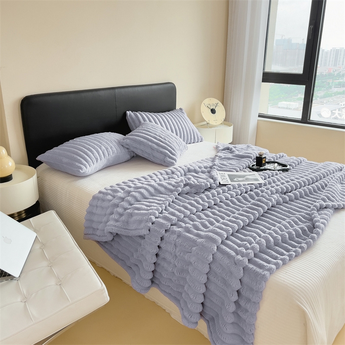 91家纺网 家纺一手货源 找家纺 亚龙工厂店 2025新款时尚活性抗静电兔绒毛毯毯子 兔毛紫