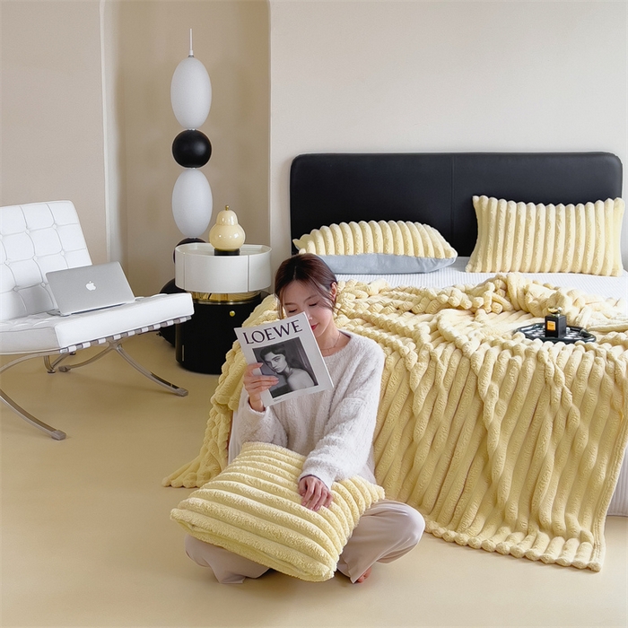 91家纺网 家纺一手货源 找家纺 亚龙工厂店 2025新款时尚活性抗静电兔绒毛毯毯子 兔毛奶黄