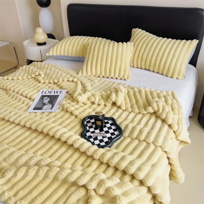 91家纺网 家纺一手货源 找家纺 亚龙工厂店 2025新款时尚活性抗静电兔绒毛毯毯子 兔毛奶黄