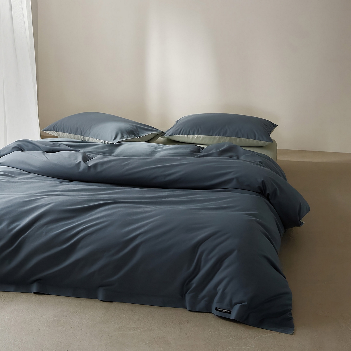 91家纺网 家纺一手货源 找家纺 EH家居 2025新款100S长绒棉小宽边磨毛四件套--云栖系列 深海晴空