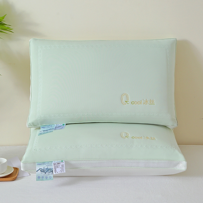 91家纺网 家纺一手货源 找家纺 十仟家纺 2025新款亲肤柔软凉感冰丝枕零度冰丝乳胶枕 零度冰丝乳胶枕-浅绿