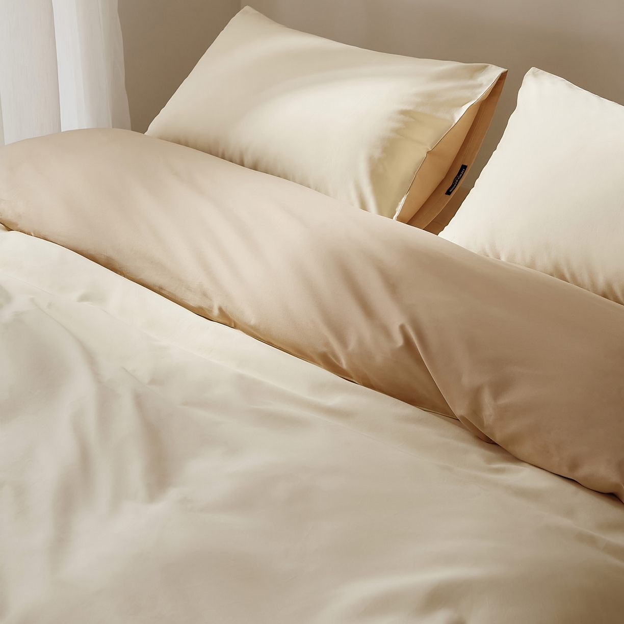 91家纺网 家纺一手货源 找家纺 EH家居 2025新款100S长绒棉小宽边磨毛四件套--云栖系列 奶白+落日咖