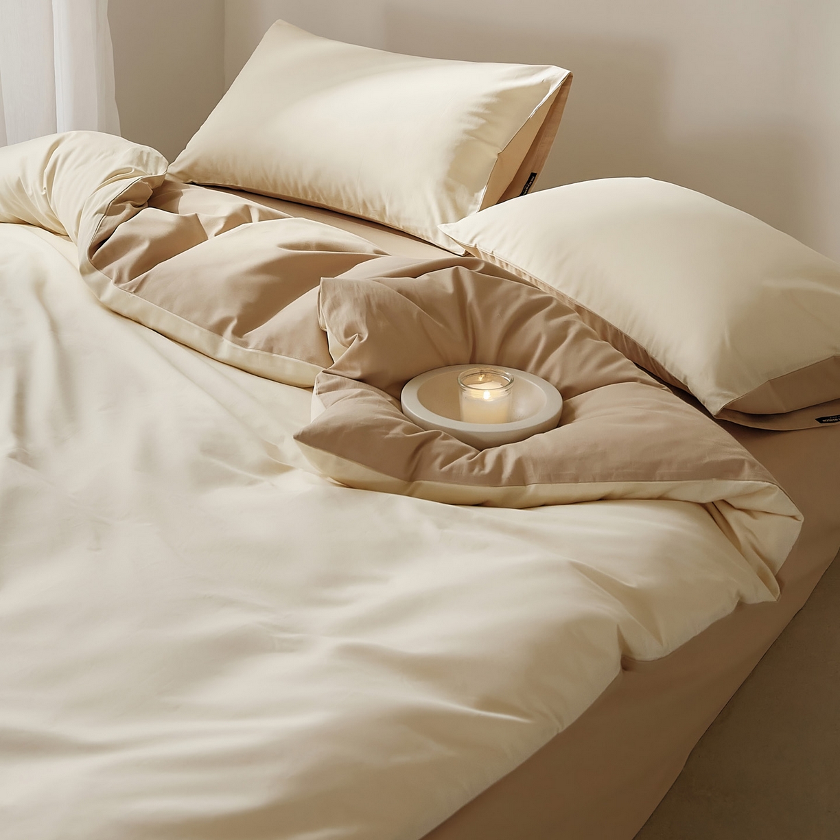 91家纺网 家纺一手货源 找家纺 EH家居 2025新款100S长绒棉小宽边磨毛四件套--云栖系列 奶白+落日咖