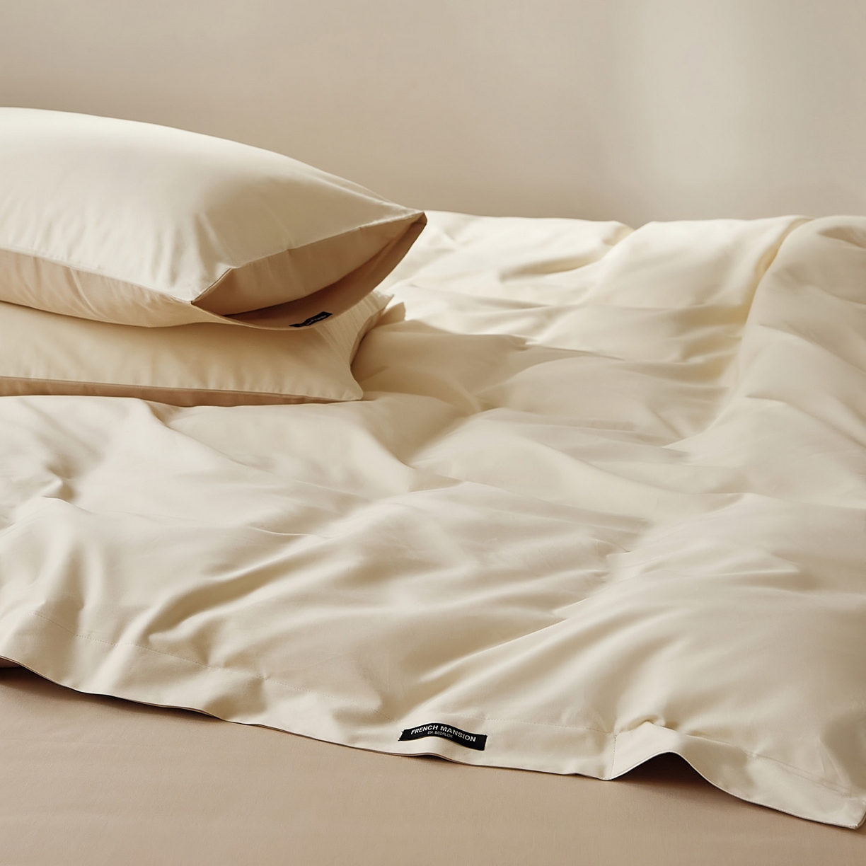 91家纺网 家纺一手货源 找家纺 EH家居 2025新款100S长绒棉小宽边磨毛四件套--云栖系列 奶白+落日咖