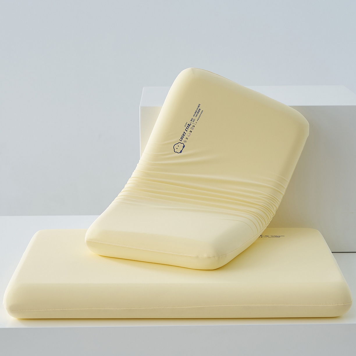 91家纺网 家纺一手货源 找家纺 良品汇馆 2025新款【太空宝贝记忆棉枕芯】儿童枕芯学生宿舍慢回弹零重力枕枕头枕芯 太空宝贝记忆枕-黄 38x58x6cm/只