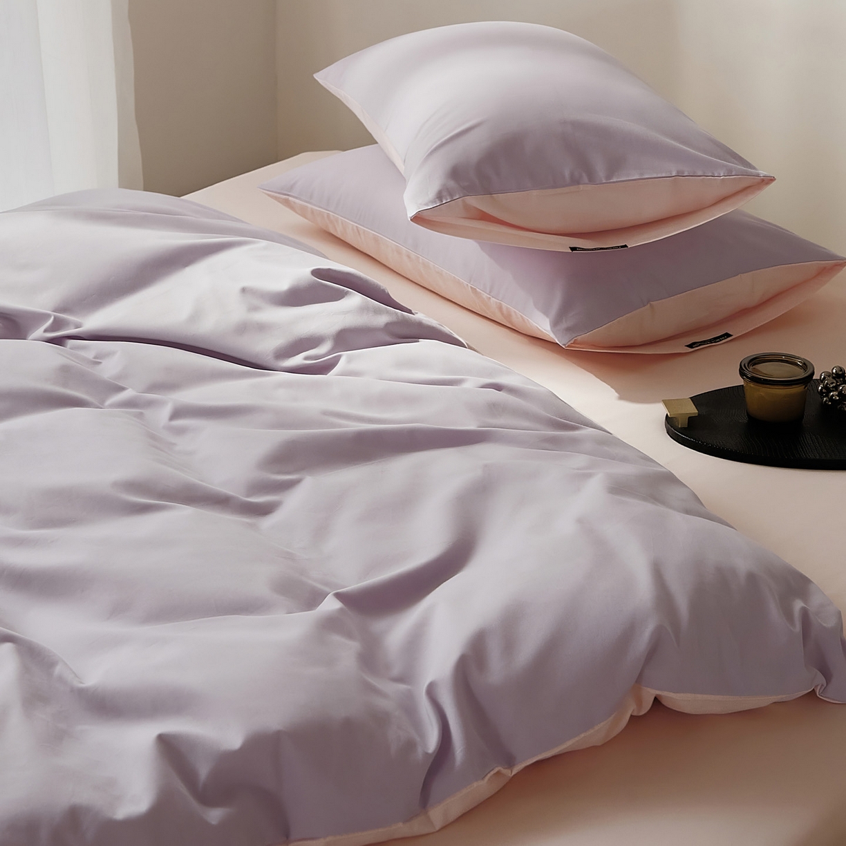 91家纺网 家纺一手货源 找家纺 EH家居 2025新款100S长绒棉小宽边磨毛四件套--云栖系列 丁香粉紫