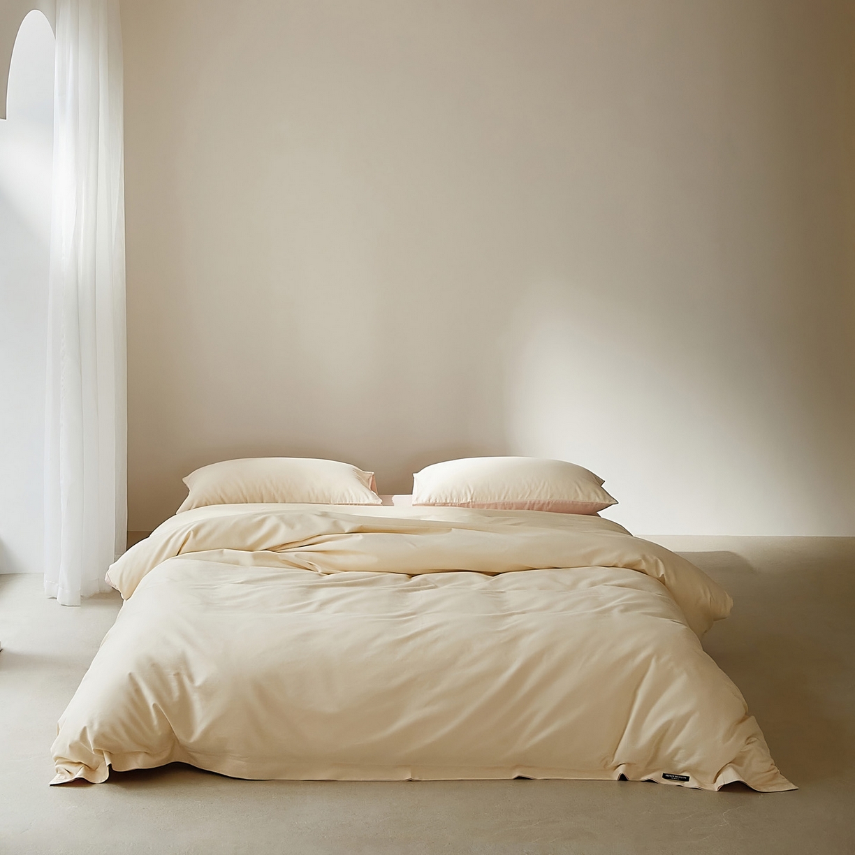 91家纺网 家纺一手货源 找家纺 EH家居 2025新款100S长绒棉小宽边磨毛四件套--云栖系列 白茶桃粉