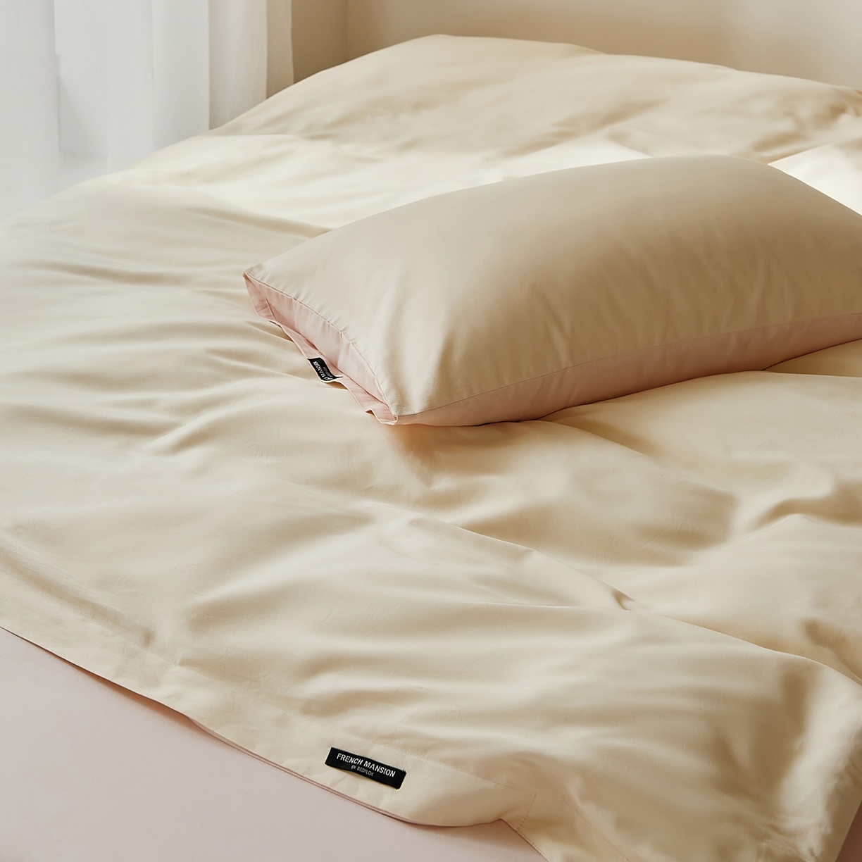 91家纺网 家纺一手货源 找家纺 EH家居 2025新款100S长绒棉小宽边磨毛四件套--云栖系列 白茶桃粉