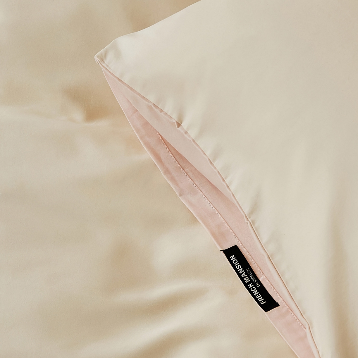 91家纺网 家纺一手货源 找家纺 EH家居 2025新款100S长绒棉小宽边磨毛四件套--云栖系列 白茶桃粉