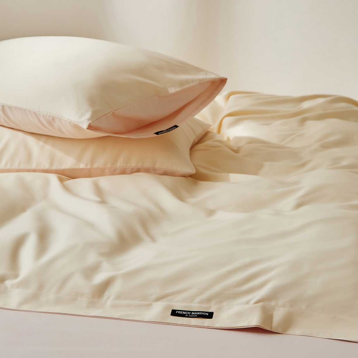 91家纺网 家纺一手货源 找家纺 EH家居 2025新款100S长绒棉小宽边磨毛四件套--云栖系列 白茶桃粉