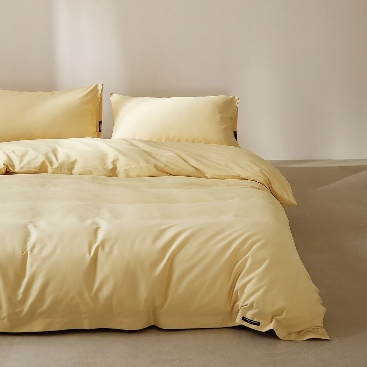 91家纺网 家纺一手货源 找家纺 EH家居 2025新款100S长绒棉小宽边磨毛四件套--云栖系列 雏菊黄