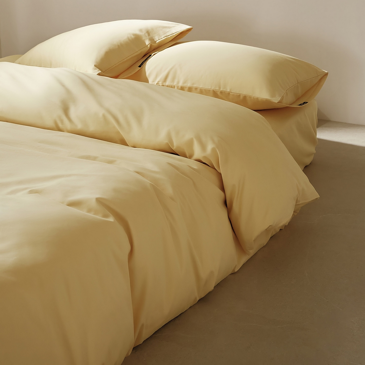 91家纺网 家纺一手货源 找家纺 EH家居 2025新款100S长绒棉小宽边磨毛四件套--云栖系列 雏菊黄