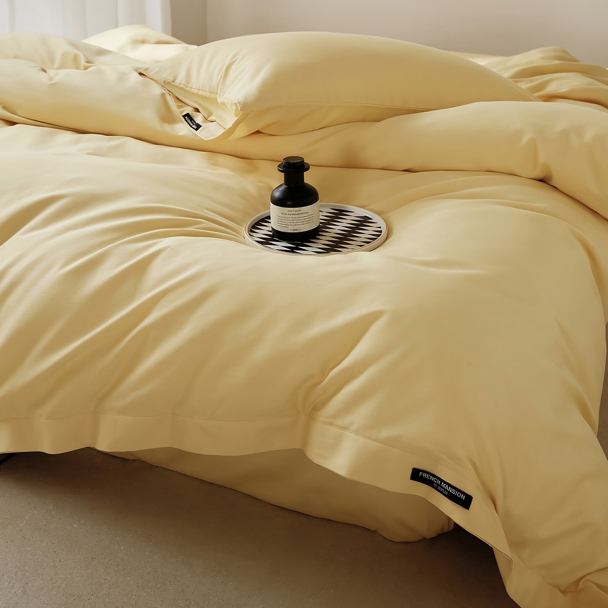 91家纺网 家纺一手货源 找家纺 EH家居 2025新款100S长绒棉小宽边磨毛四件套--云栖系列 雏菊黄