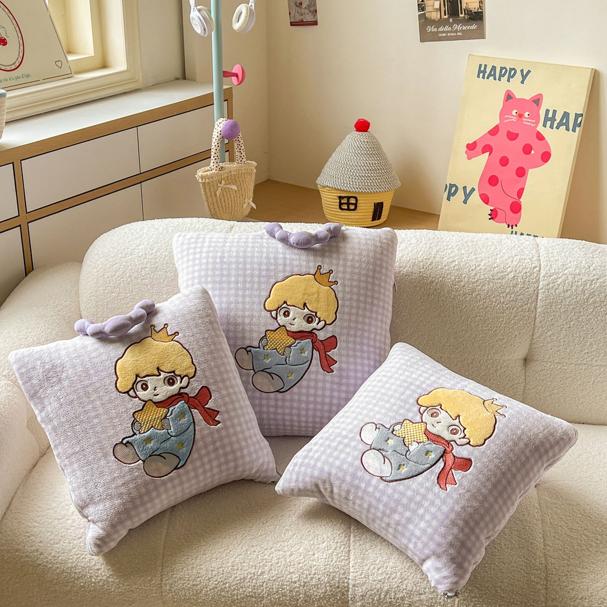 91家纺网 家纺一手货源 找家纺 番茄+ 2025新款加厚牛奶绒小王子抱枕 格子紫