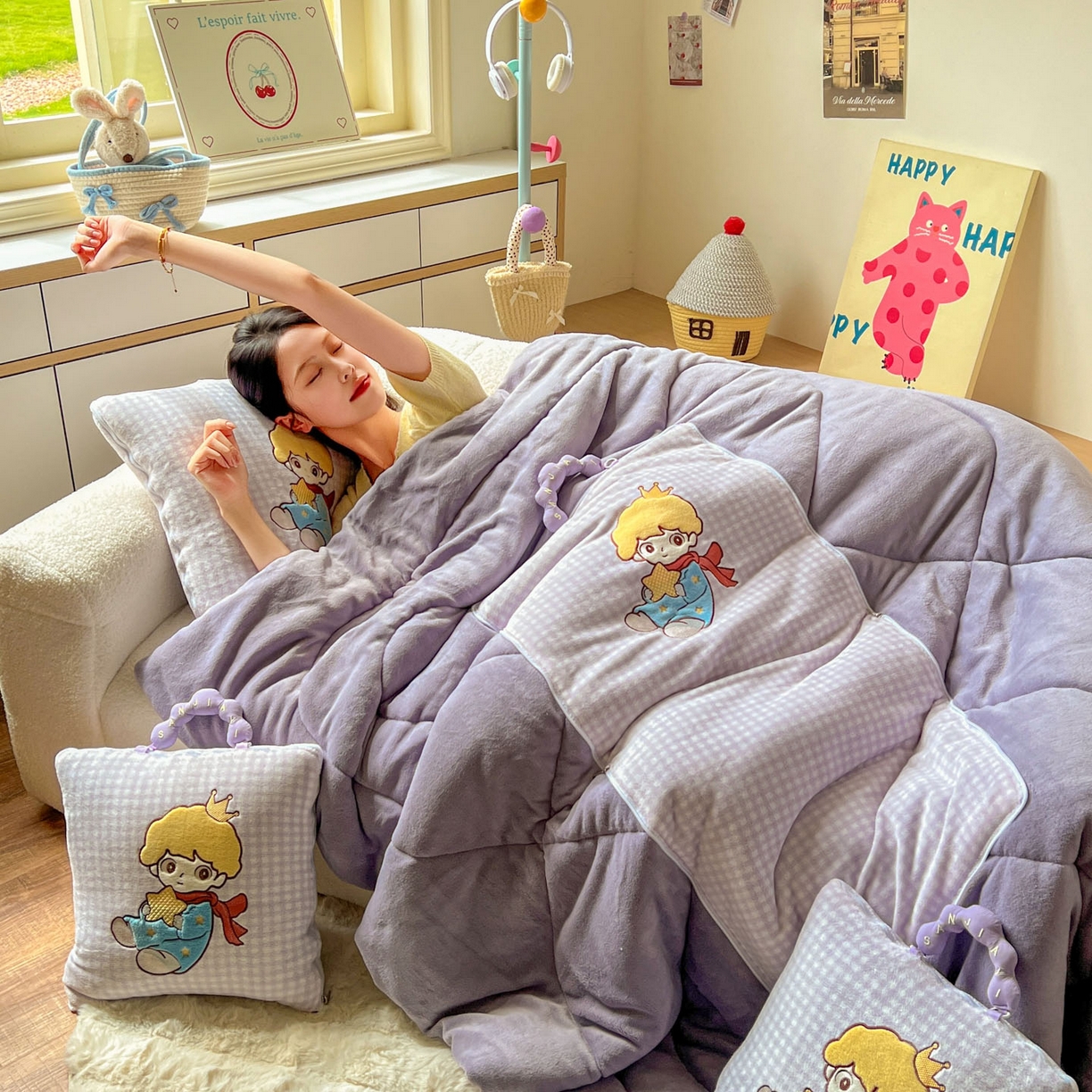 91家纺网 家纺一手货源 找家纺 番茄+ 2025新款加厚牛奶绒小王子抱枕 格子紫