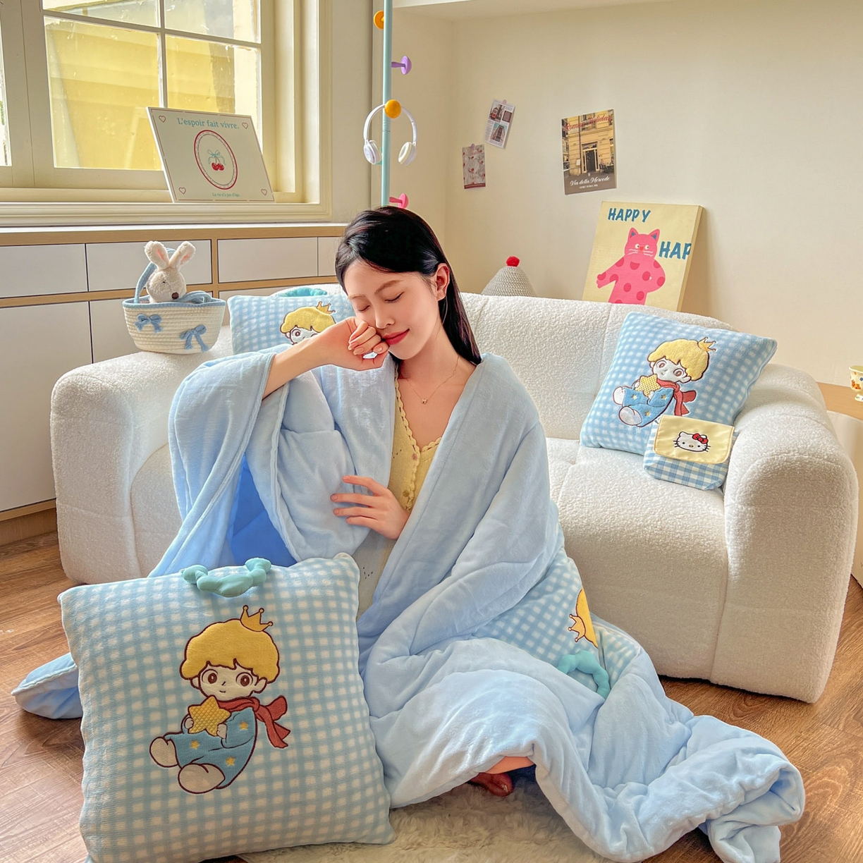 91家纺网 家纺一手货源 找家纺 番茄+ 2025新款加厚牛奶绒小王子抱枕 格子蓝