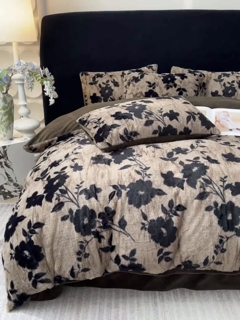 91家纺网 家纺一手货源 找家纺 （总）米可 2025新款美拉德高克重兔毛绒牛奶绒四件套