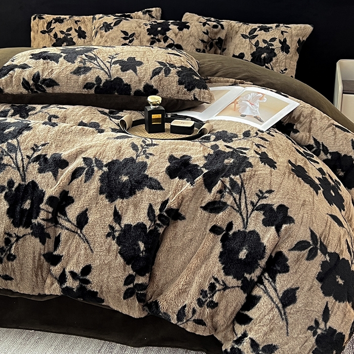 91家纺网 家纺一手货源 找家纺 （总）米可 2025新款美拉德高克重兔毛绒牛奶绒四件套