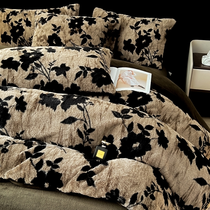 91家纺网 家纺一手货源 找家纺 米可 2025新款美拉德高克重兔毛绒牛奶绒四件套 简爱