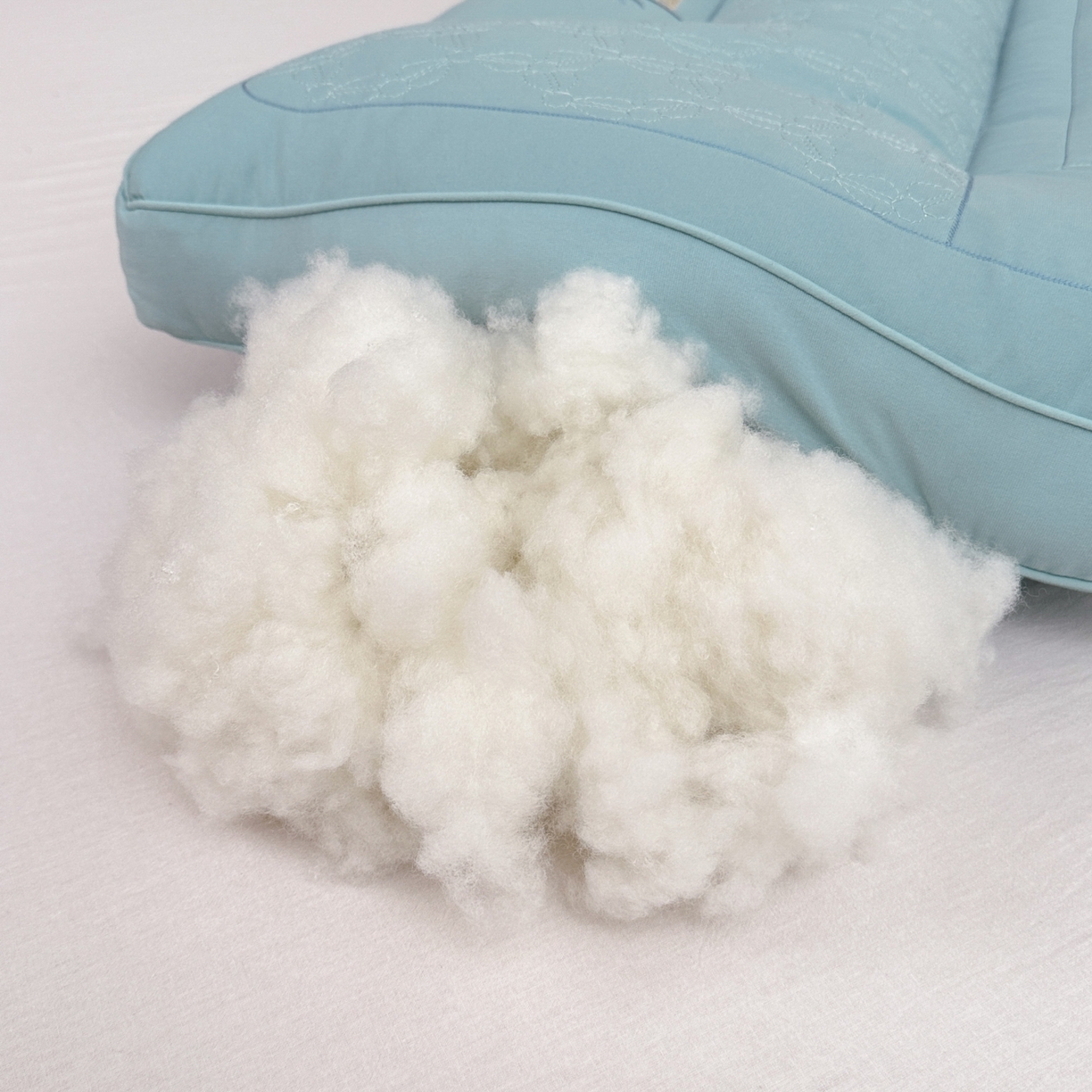 91家纺网 家纺一手货源 找家纺 十仟家纺 2025新款亲肤荞皇枕头枕芯 绿色