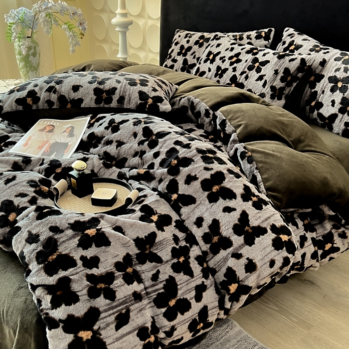 米可 2025新款美拉德高克重兔毛绒牛奶绒四件套 幻蝶