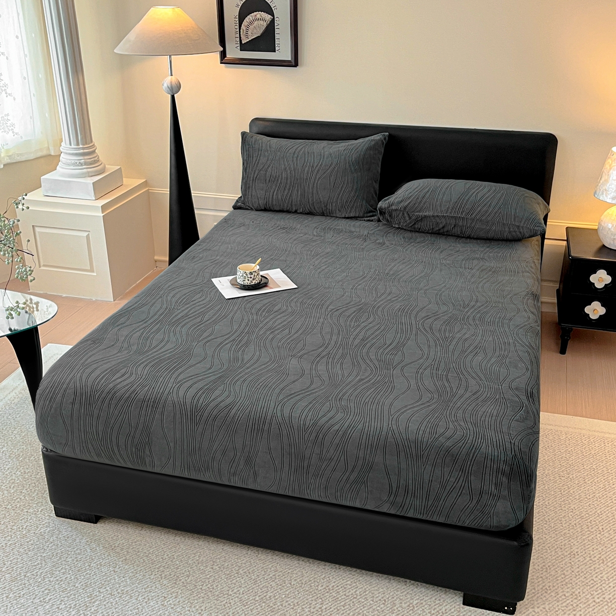 91家纺网 家纺一手货源 找家纺 蓝极人 2025新款烂花牛奶绒床笠 烂花床笠-深灰