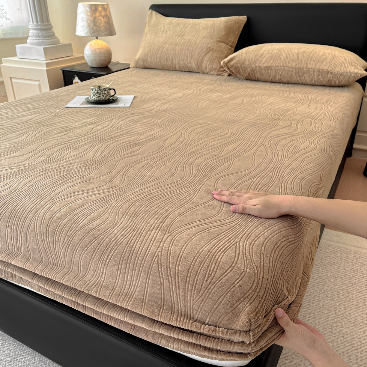 蓝极人 2025新款烂花牛奶绒床笠 烂花床笠-深咖