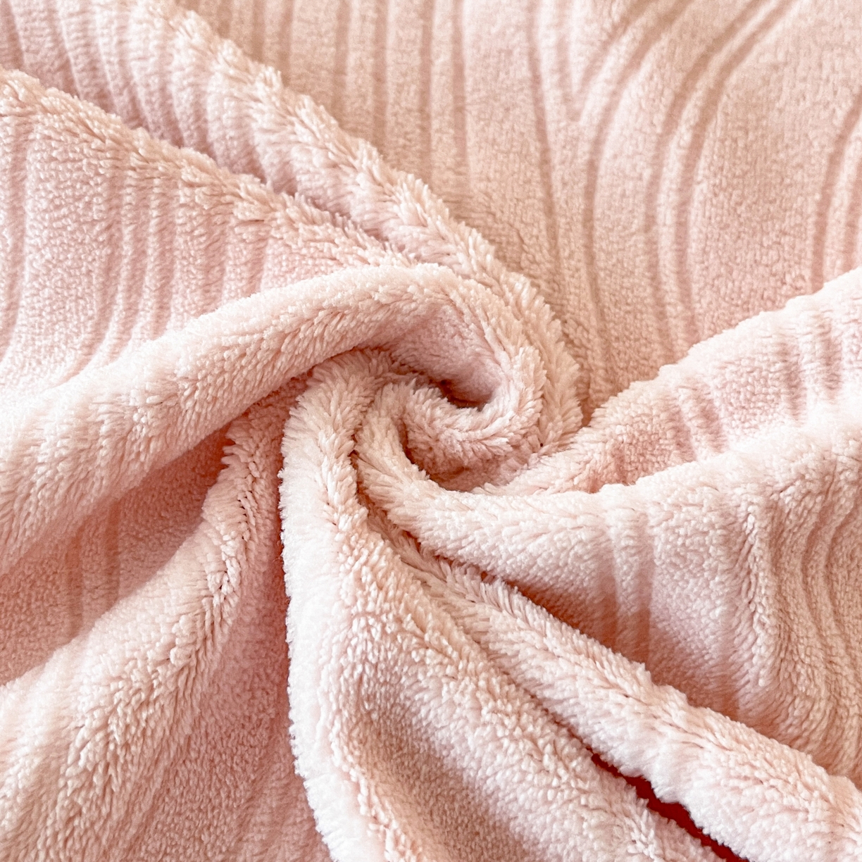 91家纺网 家纺一手货源 找家纺 蓝极人 2025新款烂花牛奶绒床笠 烂花床笠-桃粉