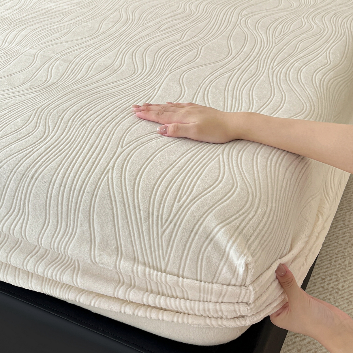 91家纺网 家纺一手货源 找家纺 （总）酱子 2025新款烂花牛奶绒床笠