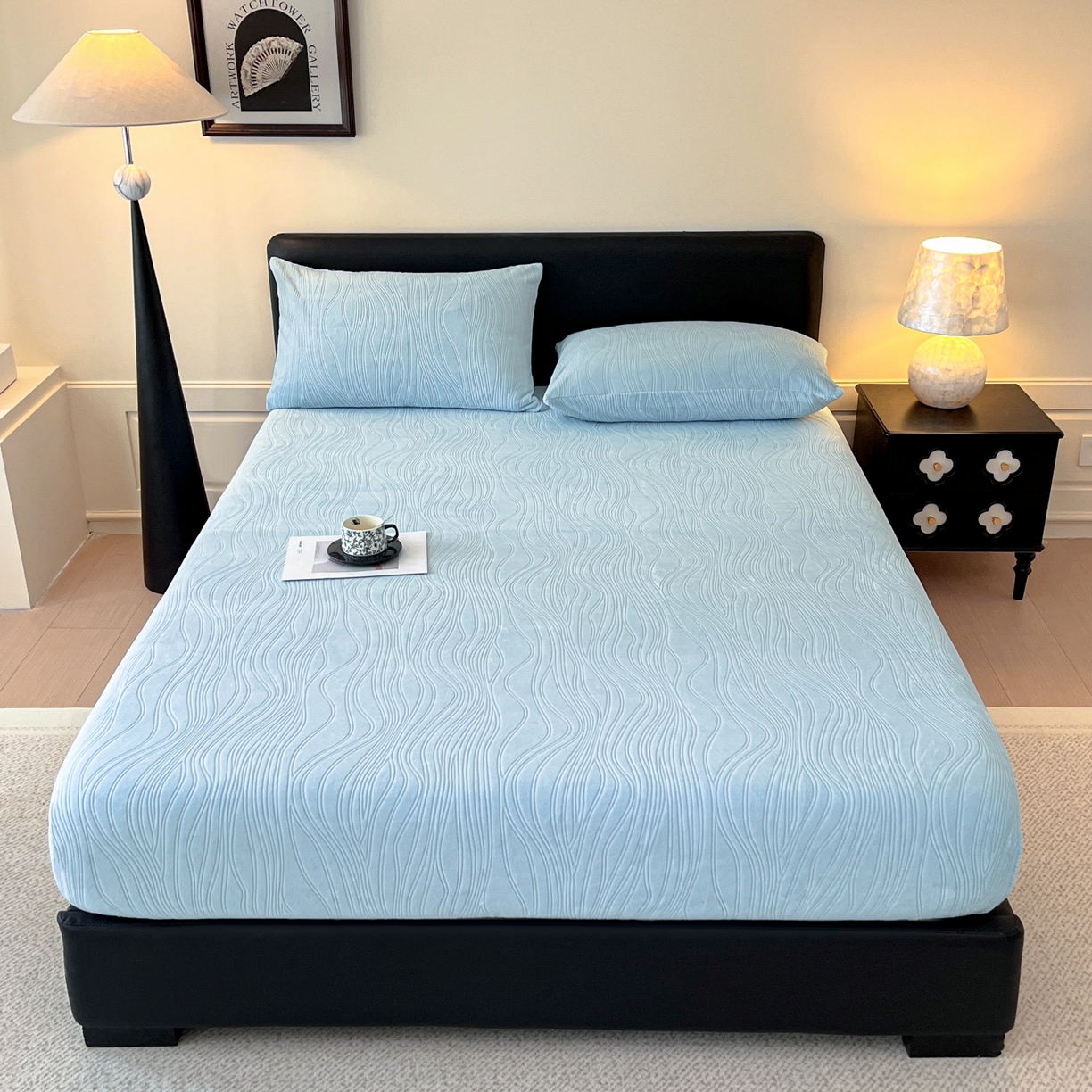 91家纺网 家纺一手货源 找家纺 酱子 2025新款烂花牛奶绒床笠 烂花床笠-浅蓝