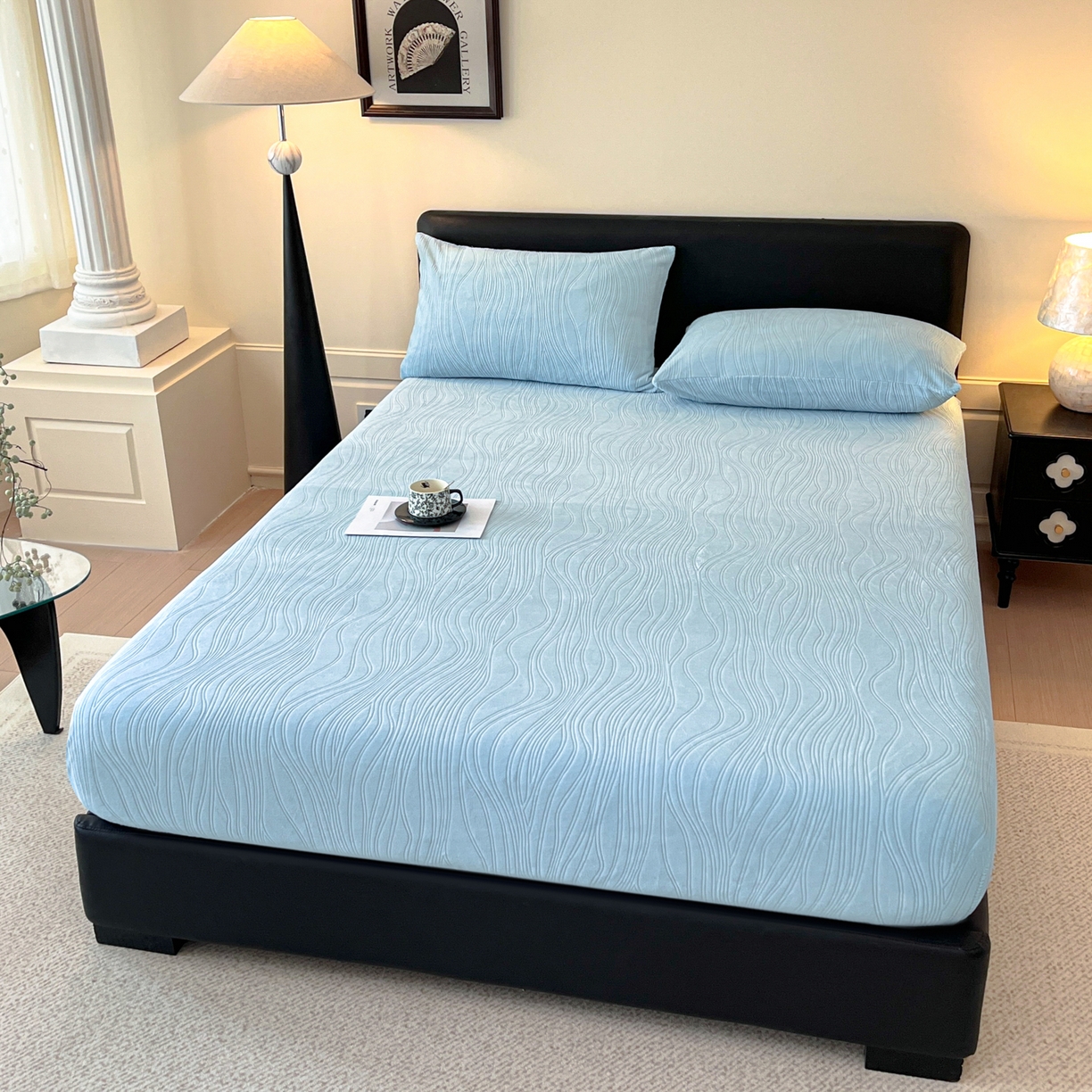 91家纺网 家纺一手货源 找家纺 酱子 2025新款烂花牛奶绒床笠 烂花床笠-浅蓝