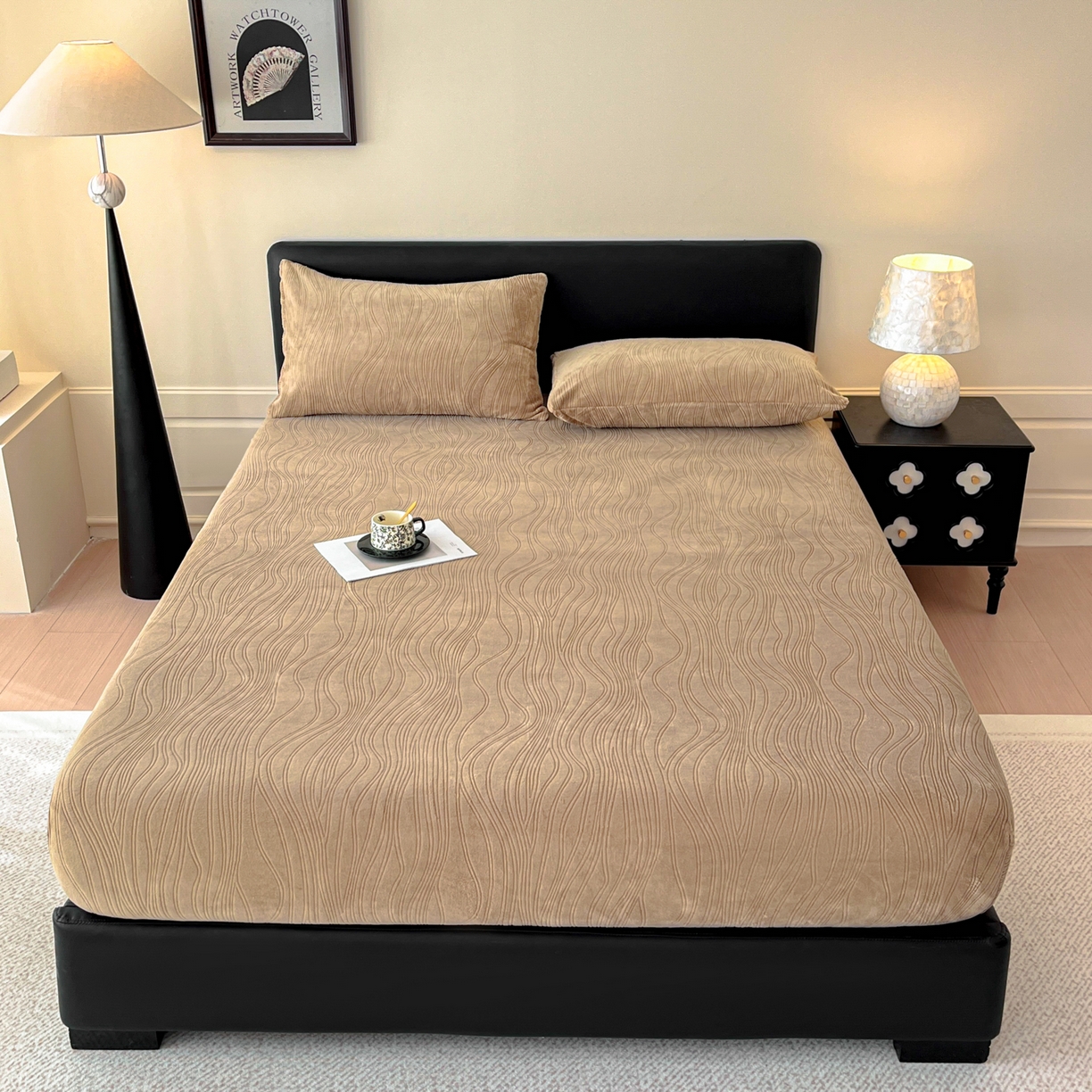 91家纺网 家纺一手货源 找家纺 酱子 2025新款烂花牛奶绒床笠 烂花床笠-深咖