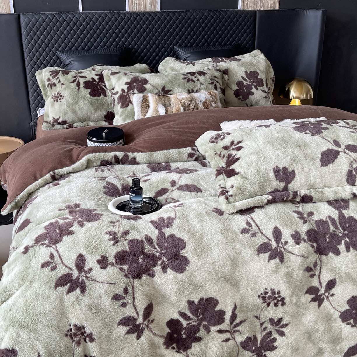 91家纺网 家纺一手货源 找家纺 莱豫家纺 2025新款秋冬加厚皮草级兔绒加牛奶绒四件套 贝莉