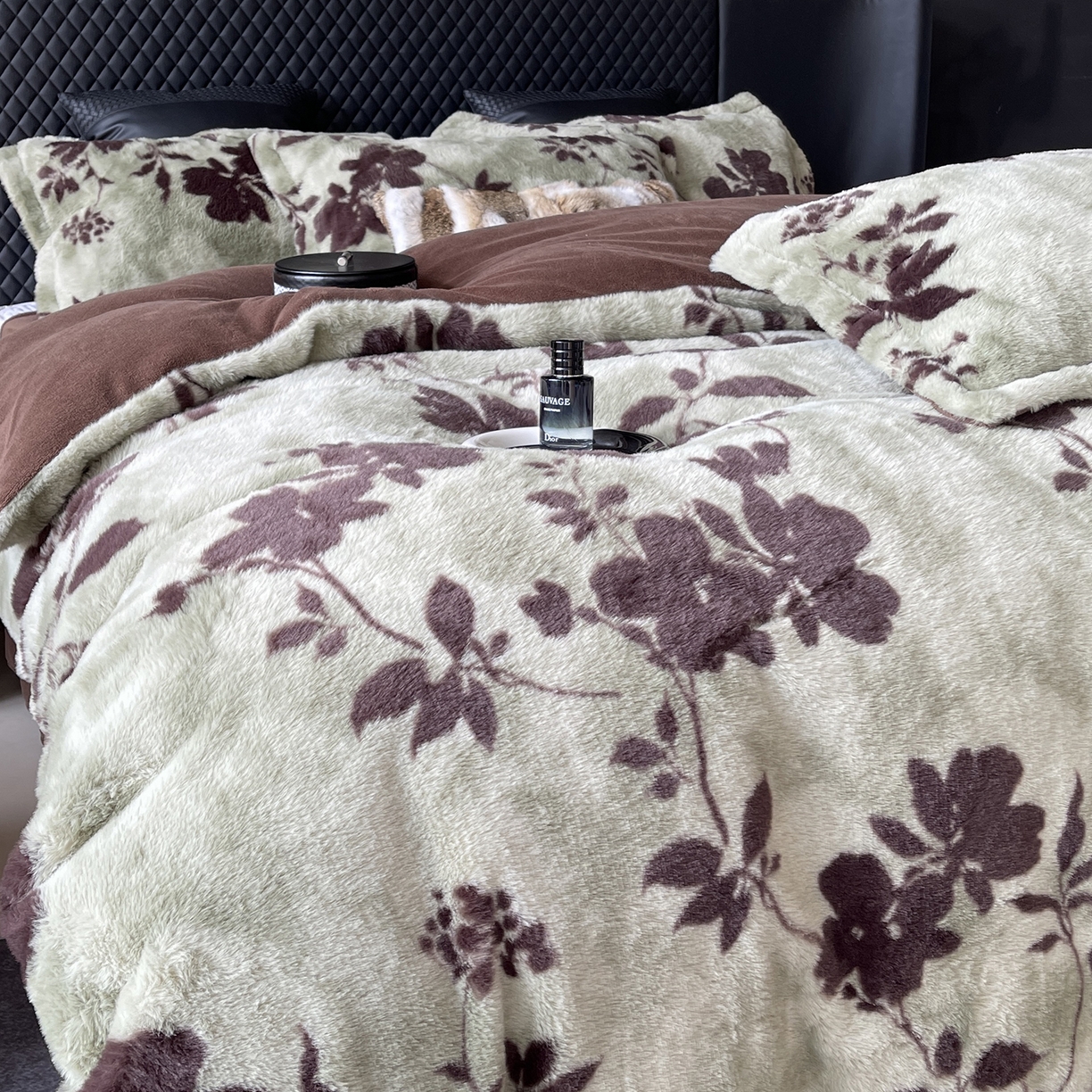 91家纺网 家纺一手货源 找家纺 莱豫家纺 2025新款秋冬加厚皮草级兔绒加牛奶绒四件套 贝莉